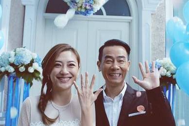 陈小春应采儿最新动态，快乐足迹遍布温馨日常